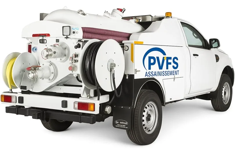 Hydrocurage, caméra, haute pression : des moyens adaptés aux bouchons difficiles